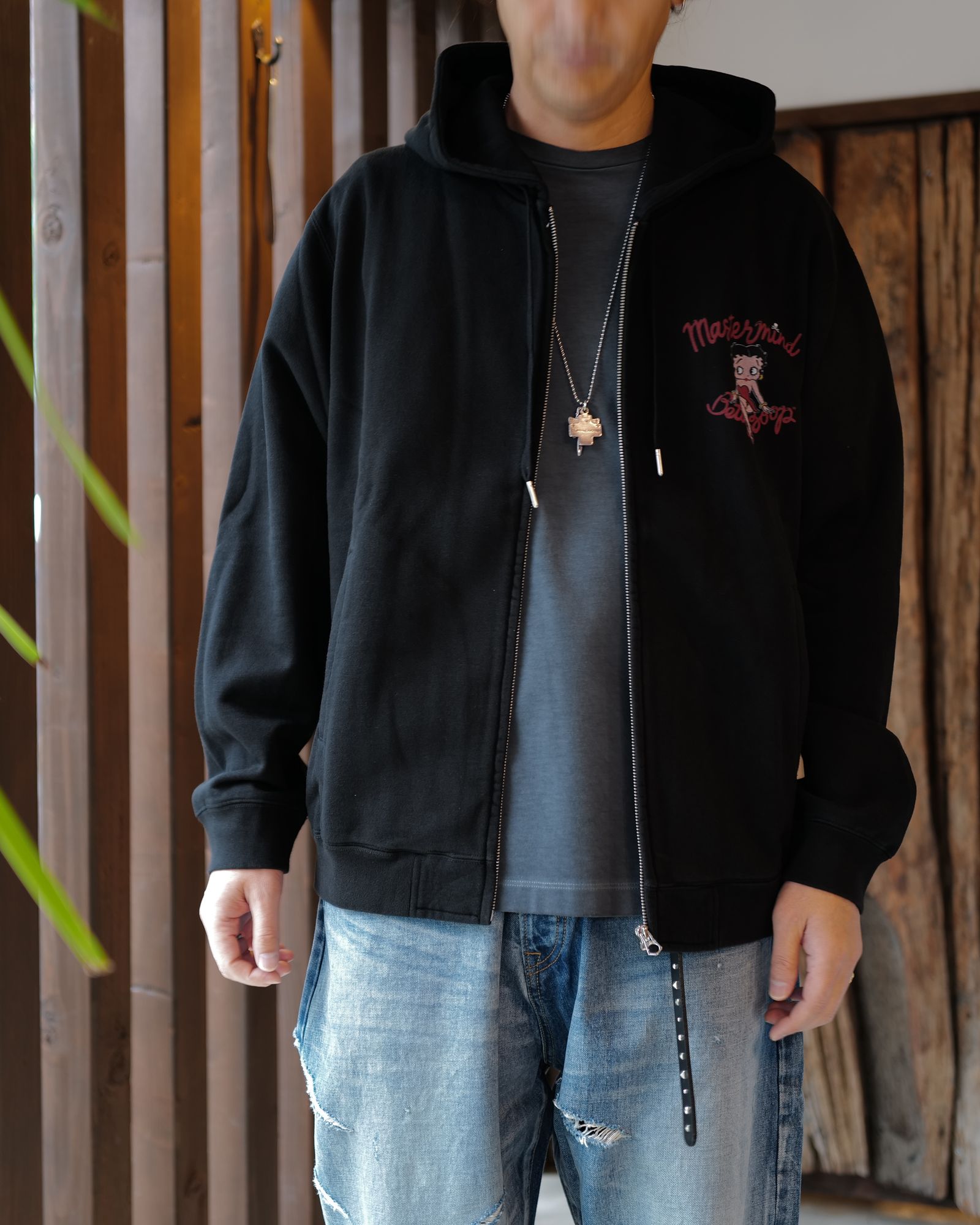 【MASTERMIND WORLD】 xBETTY BOOP ZIP-UP HOODIE MULTI COLOR <REGULAR FIT>