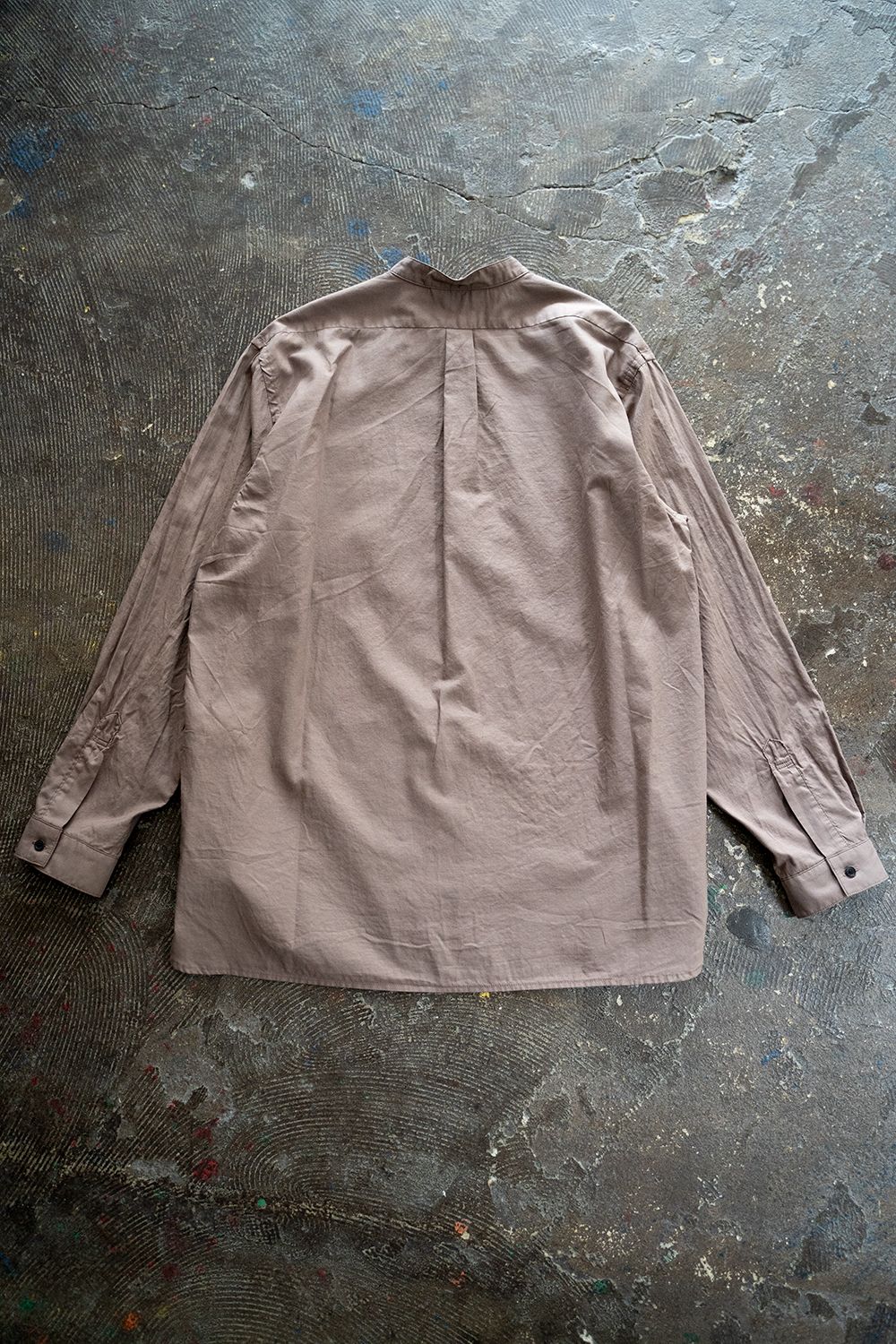 【ラスト1点】【22SS】シルク混両胸ポケットバンドカラーシャツ(DUSTY BROWN)