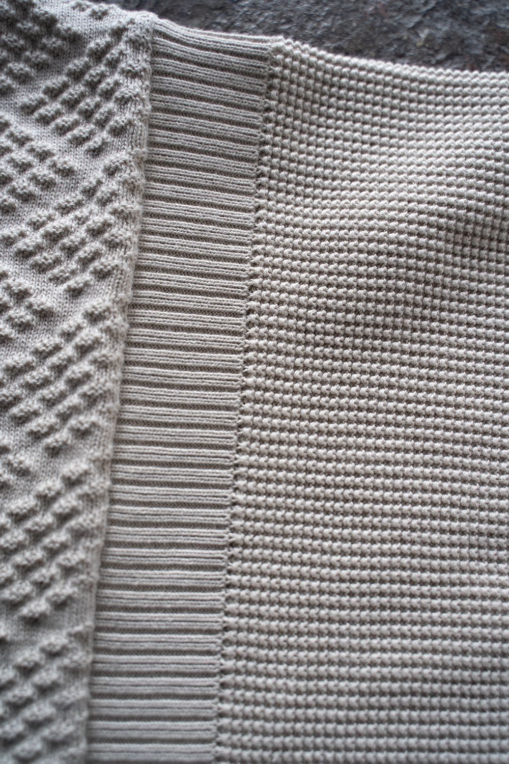 YASHIKI - 【ラスト1点】【22AW】Seijaku Knit(PEARL GRAY) | Salty