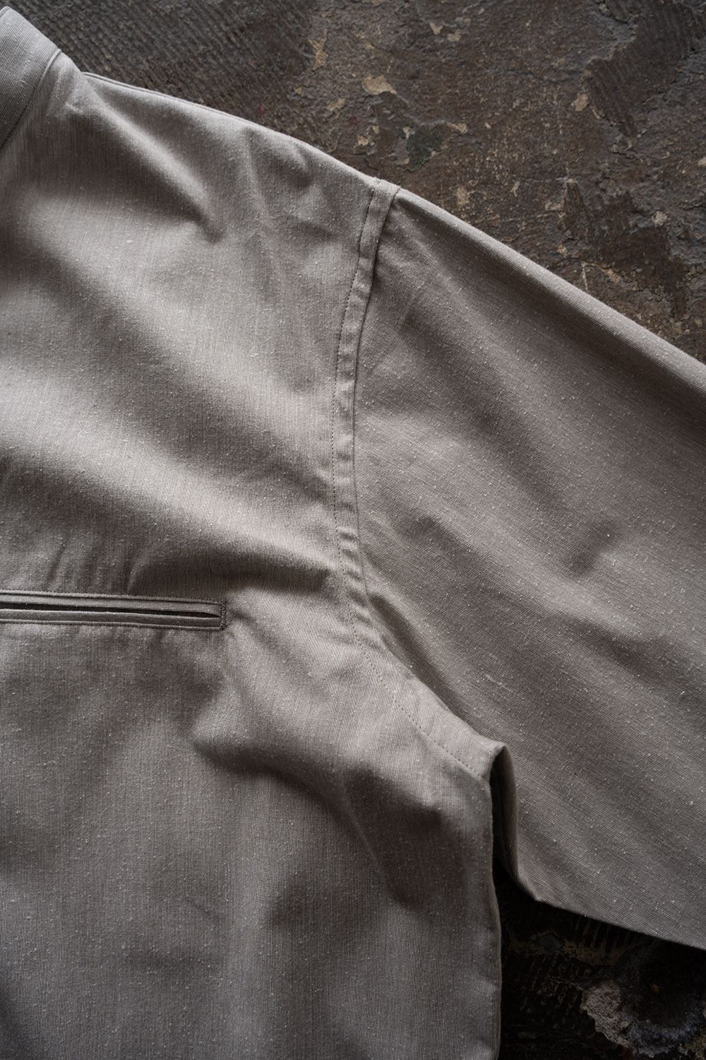【26AW】コットン×シルクバンドカラーシャツ(GREY)