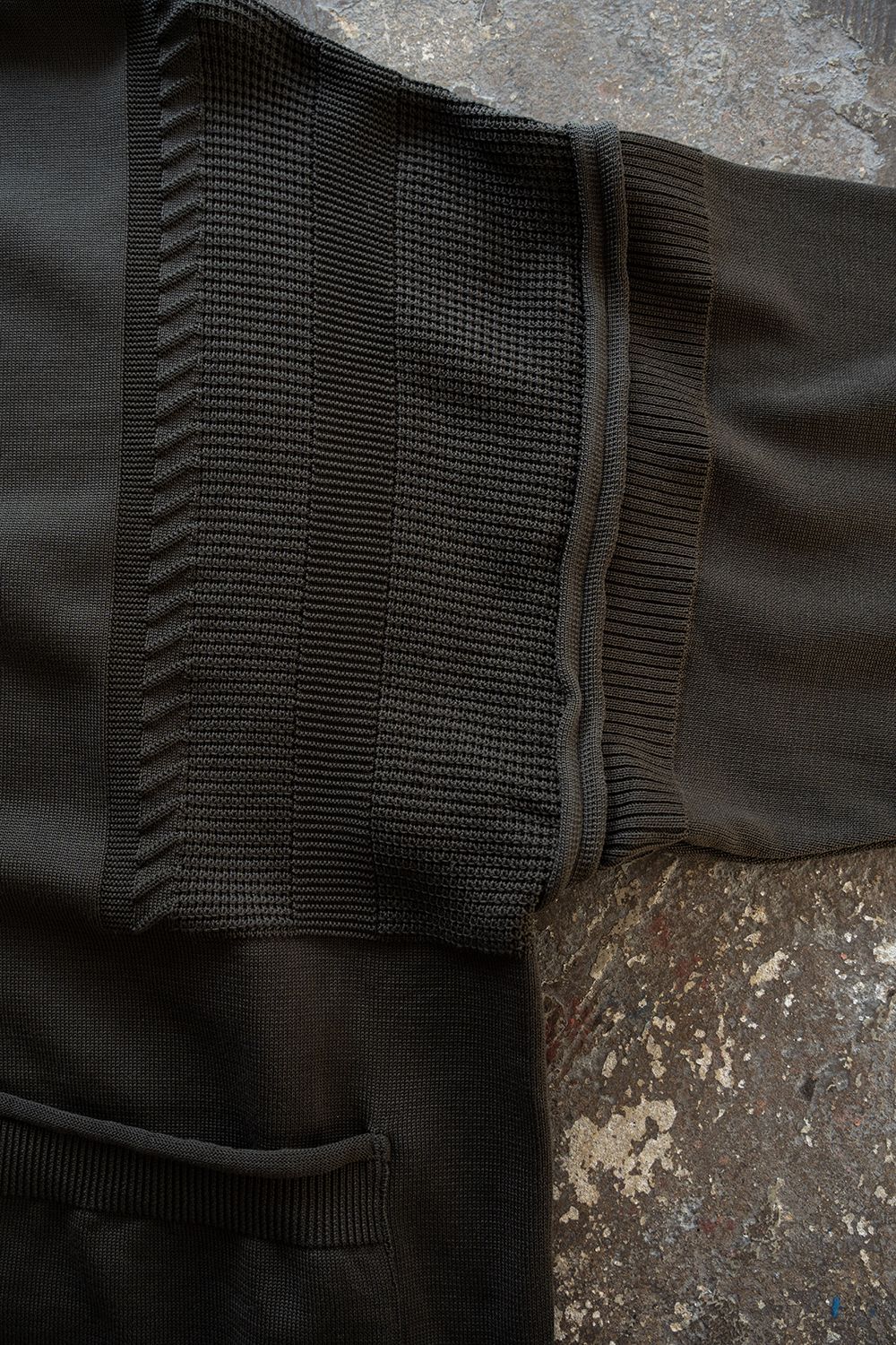 【26AW】Akiyo Zip Cardigan(DARK OLIVE)