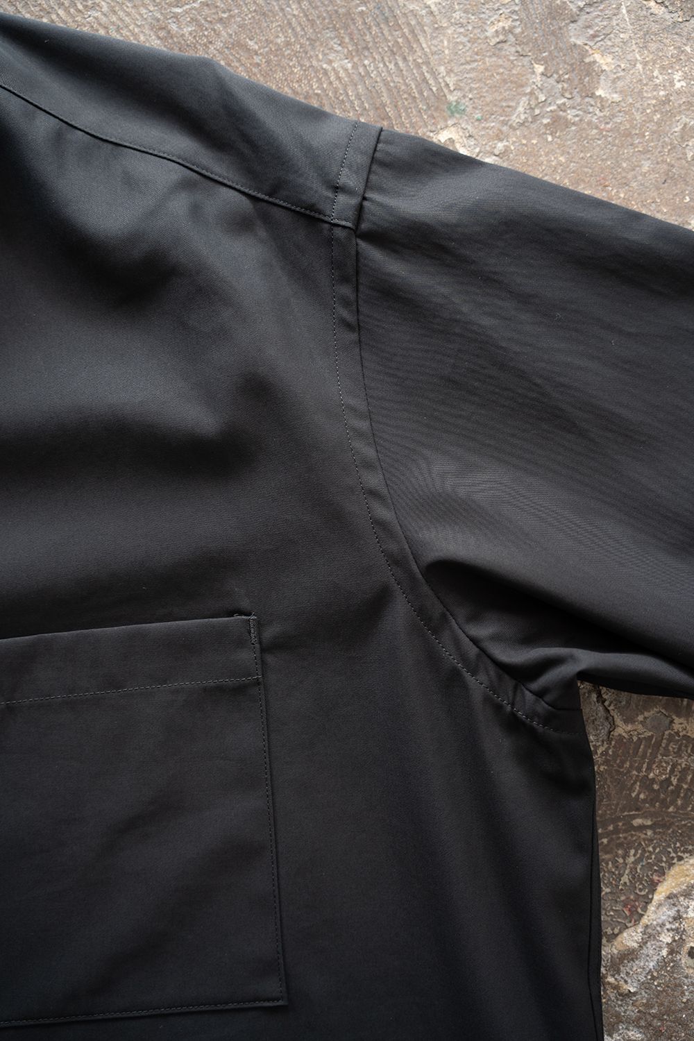 【26AW】コットンギャバジンオーバーシャツ(INK BLACK)