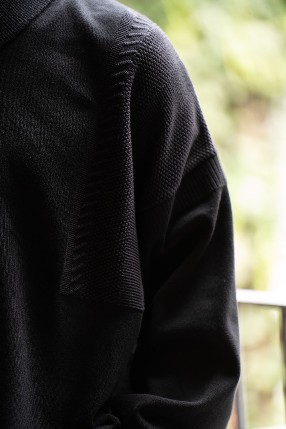 YASHIKI - 【ラスト1点】【24AW】Ryoshu V Neck Knit(BLACK) | Salty