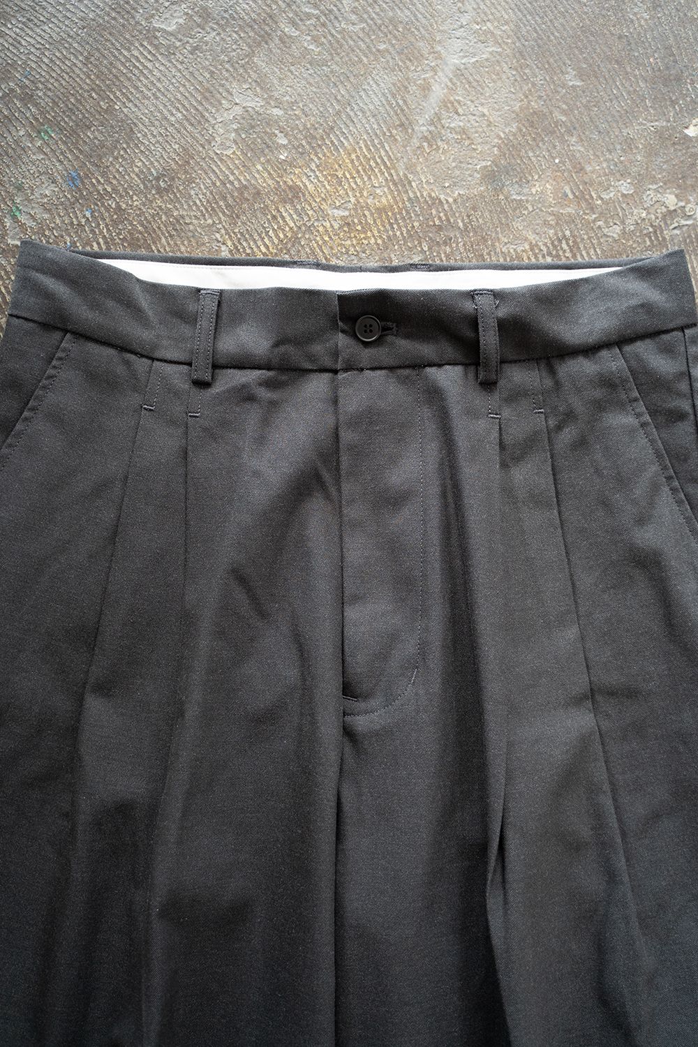 STILL BY HAND - 【24AW】2タックセンタープレスシャンブレー