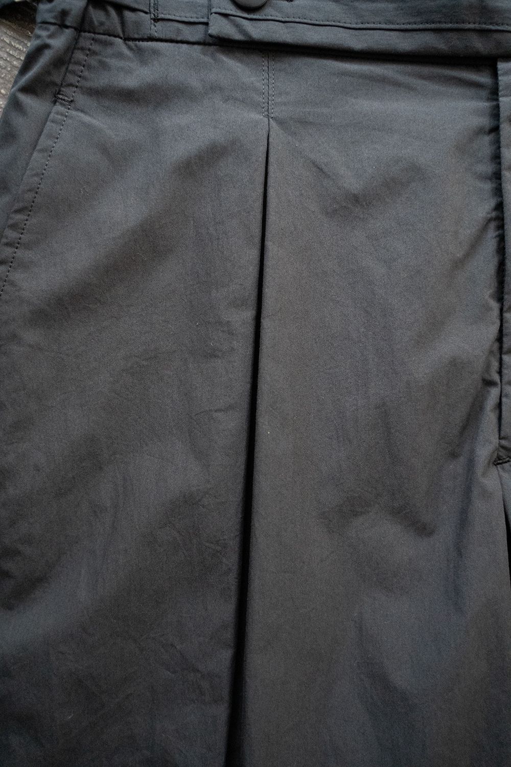 【ラスト1点】2-Tack Cotton-Nylon Trousers/2タックコットンナイロントラウザーズ(BLACK)
