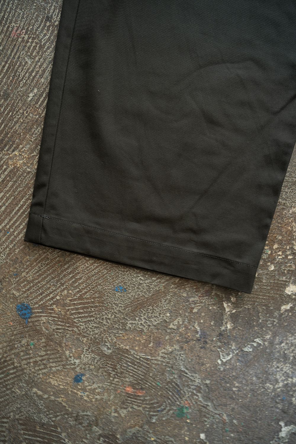 【26AW】コットンギャバジンイージーパンツ(KHAKI BROWN)