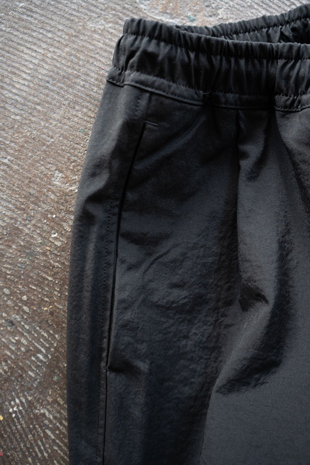 【ラスト1点】【25AW】タスランナイロンニータックイージーパンツ(BLACK)