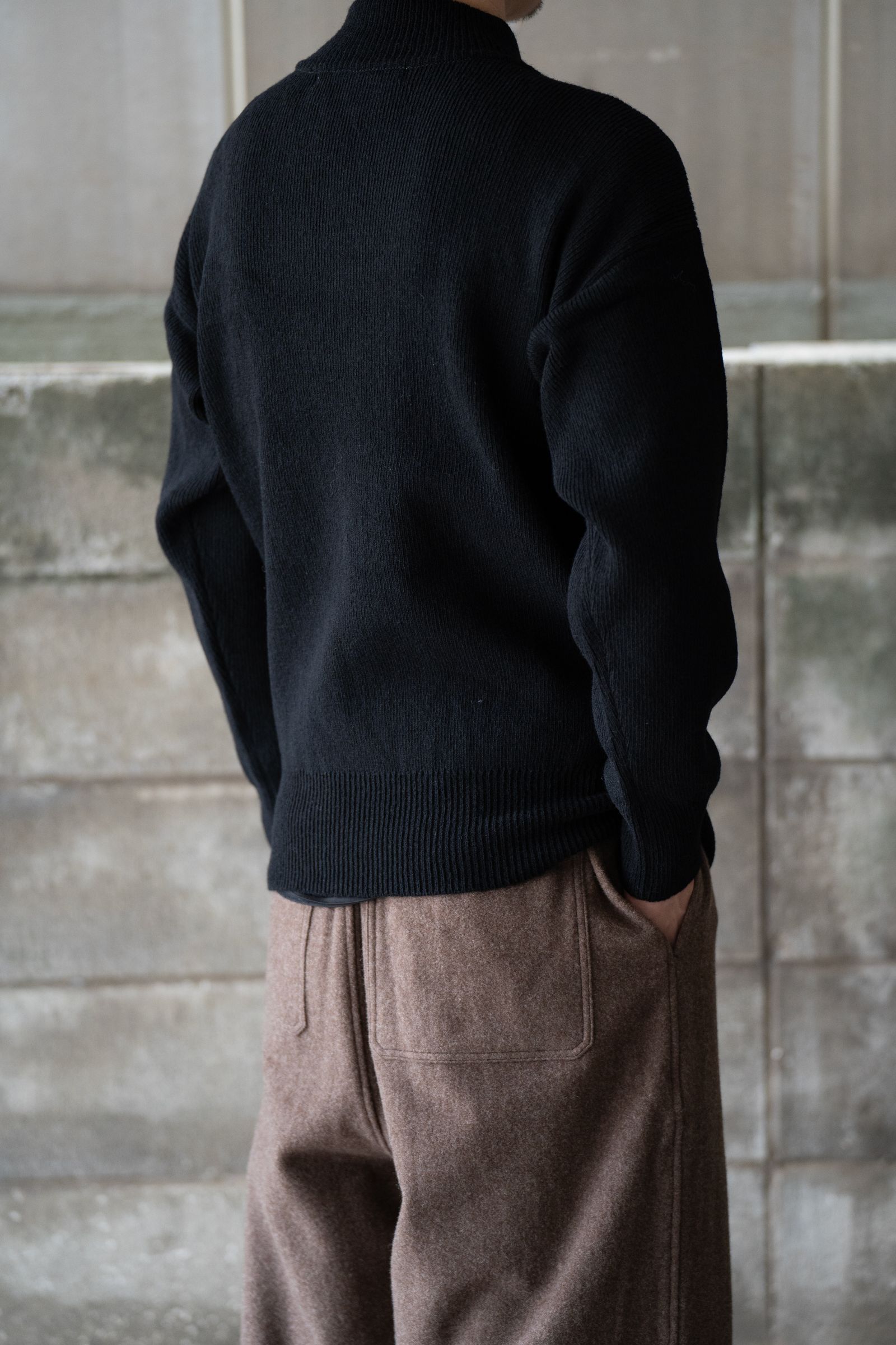 Hard twisted Shetlandwool GOB sweater(BLACK)
