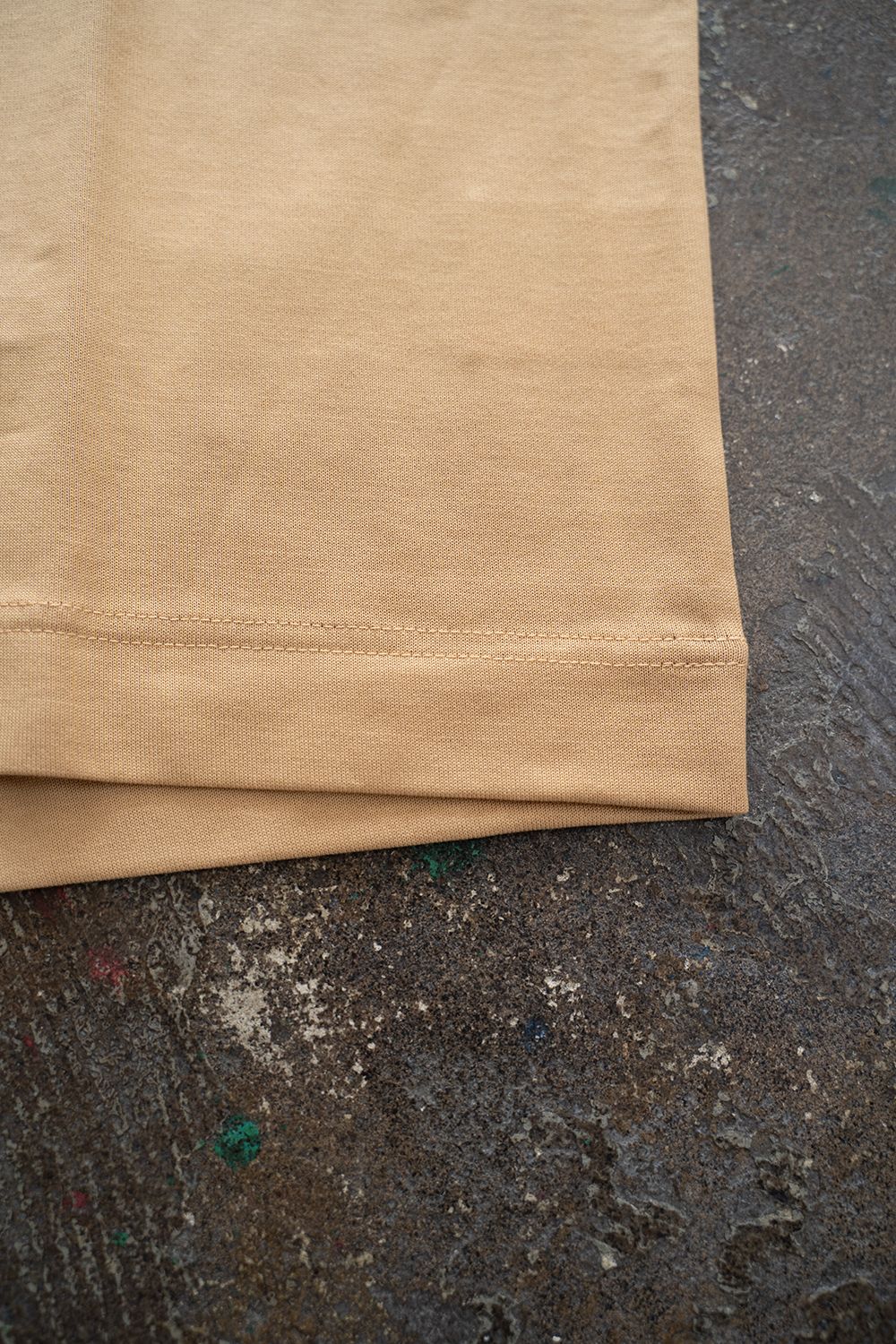 【ラスト1点】スプリットヨークTシャツ(YELLOW BEIGE)