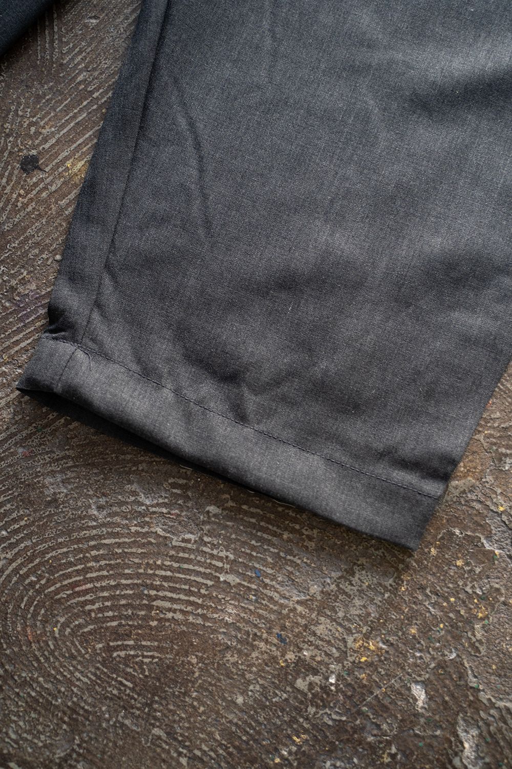 【ラスト1点】【25SS】ウォッシャブルウールイージースラックス(CHARCOAL)