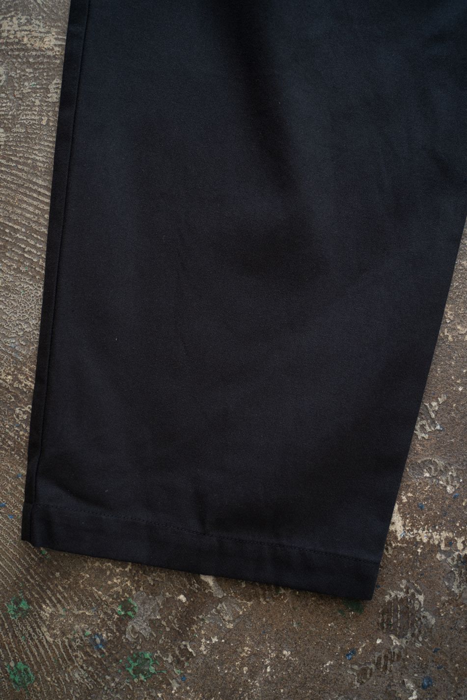 【25AW】2タックシャンブレースラックス(BLACK NAVY)