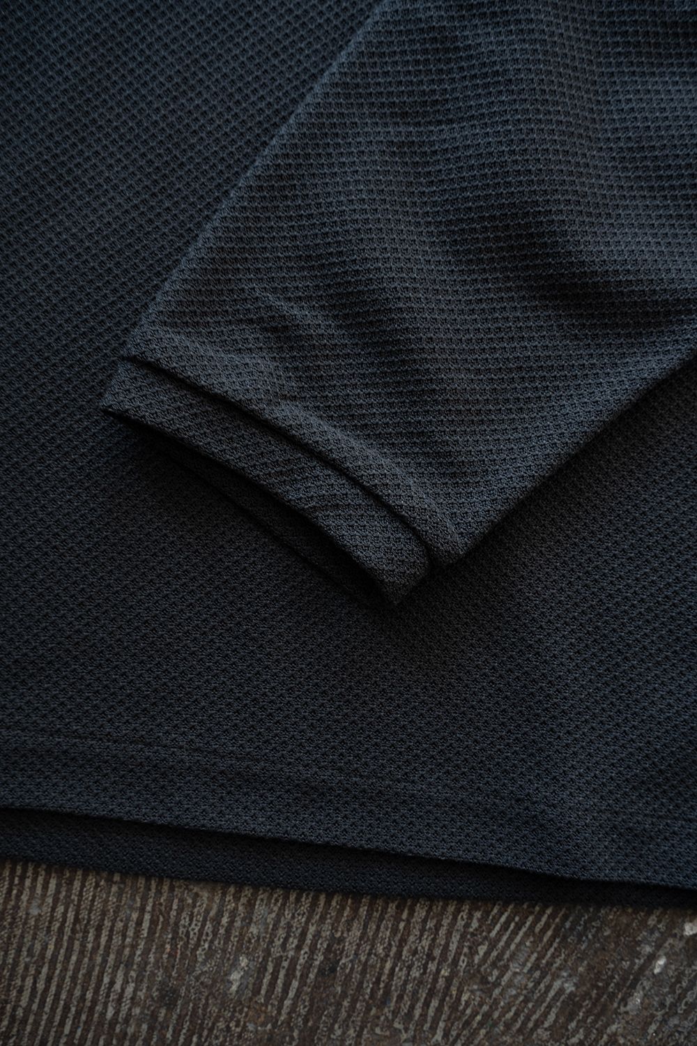 【26SS】コットン×ポリエステルスキッパーカットソー(CHARCOAL)