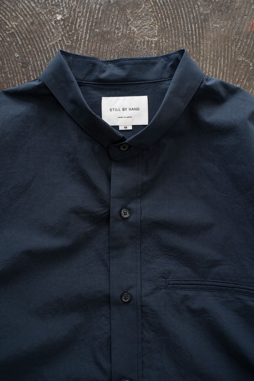 【26SS】極小襟コットン×リネンタイプライターシャツ(NAVY)