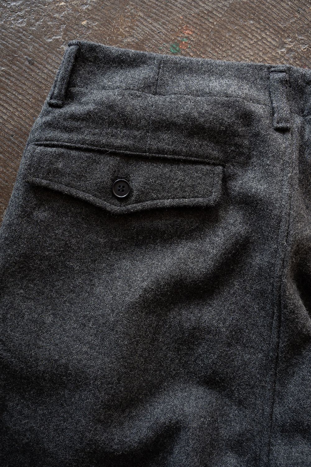 【26AW】ウール×ナイロンワンタックパンツ(GRAY)
