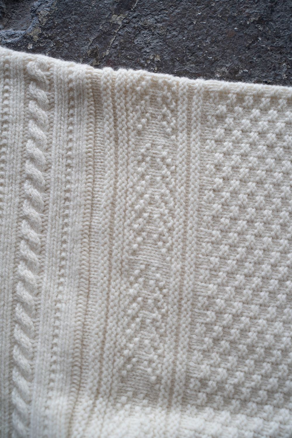 Shizuku Curl High Neck Knit(WHITE)