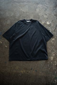 【26SS】オーバーサイズ変形スリーブTシャツ(NAVY)