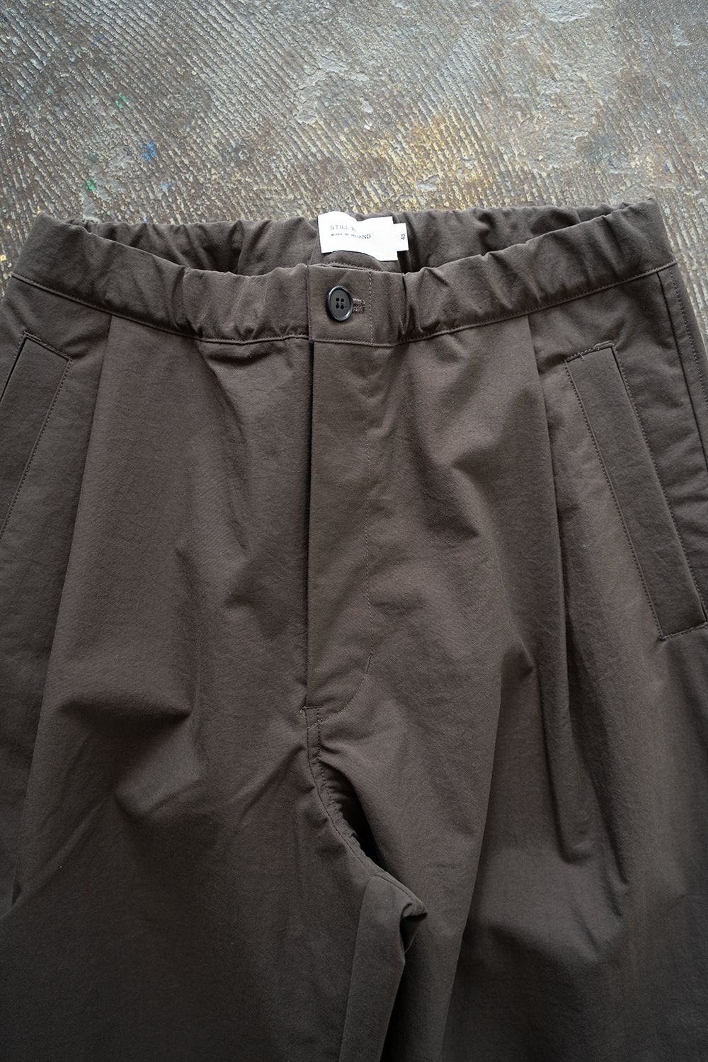 【ラスト1点】【25SS】ディープタックナイロンイージーパンツ(BROWN)