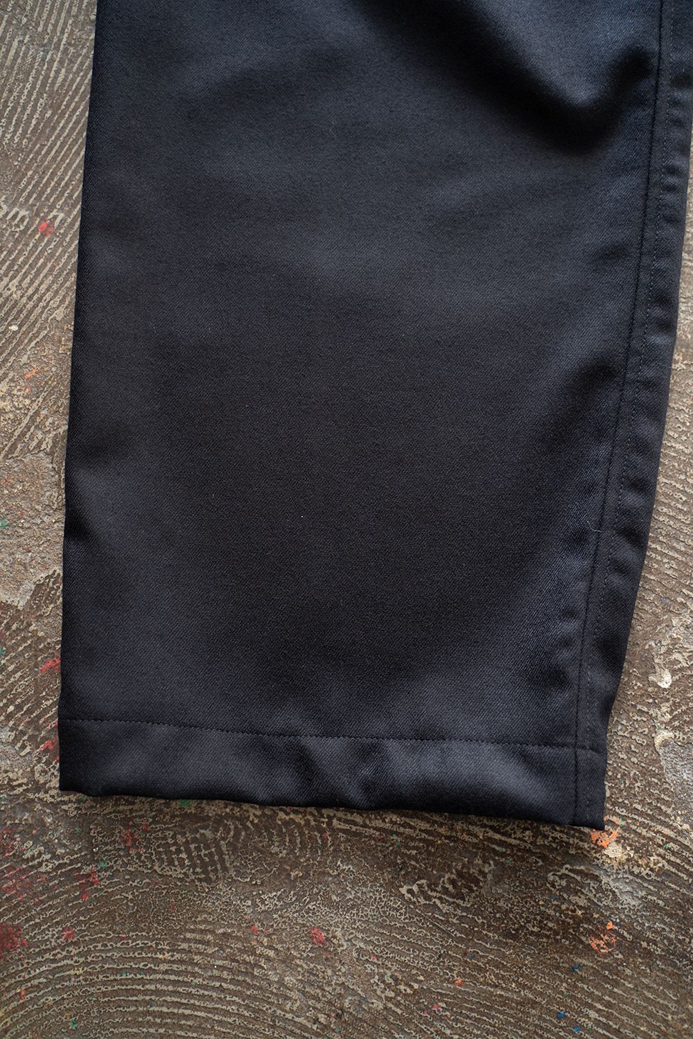 【25AW】サキソニーイージーパンツ(BLACK NAVY)