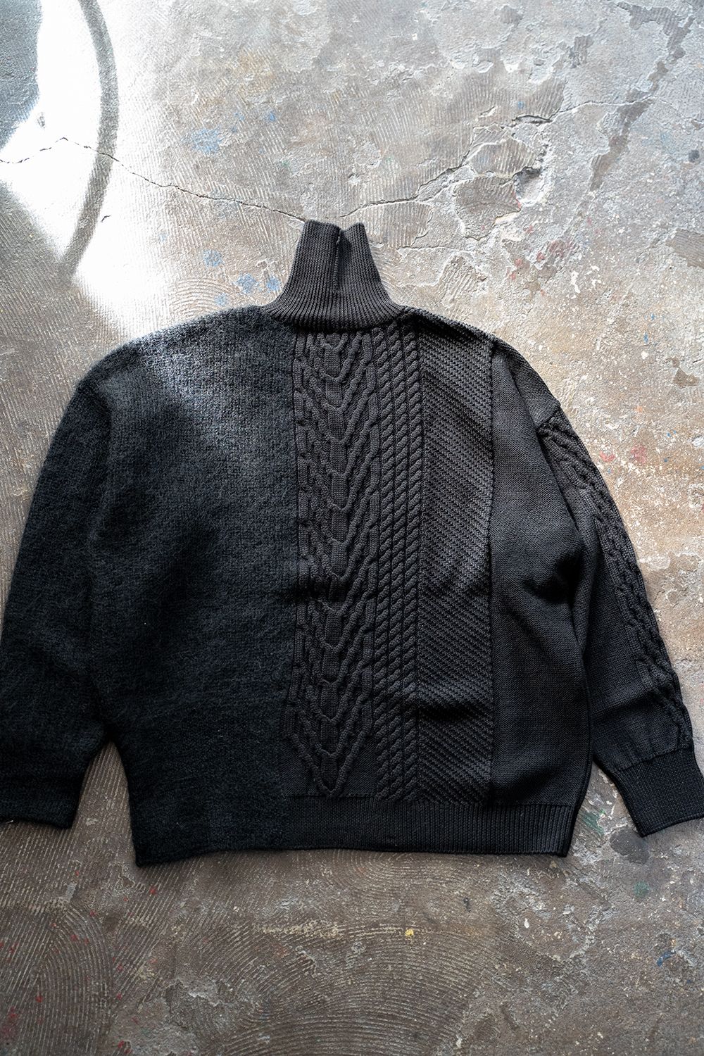 【ラスト1点】Switching Mohair Turtle Knit/モヘア切り替えタートルニット(BLACK)