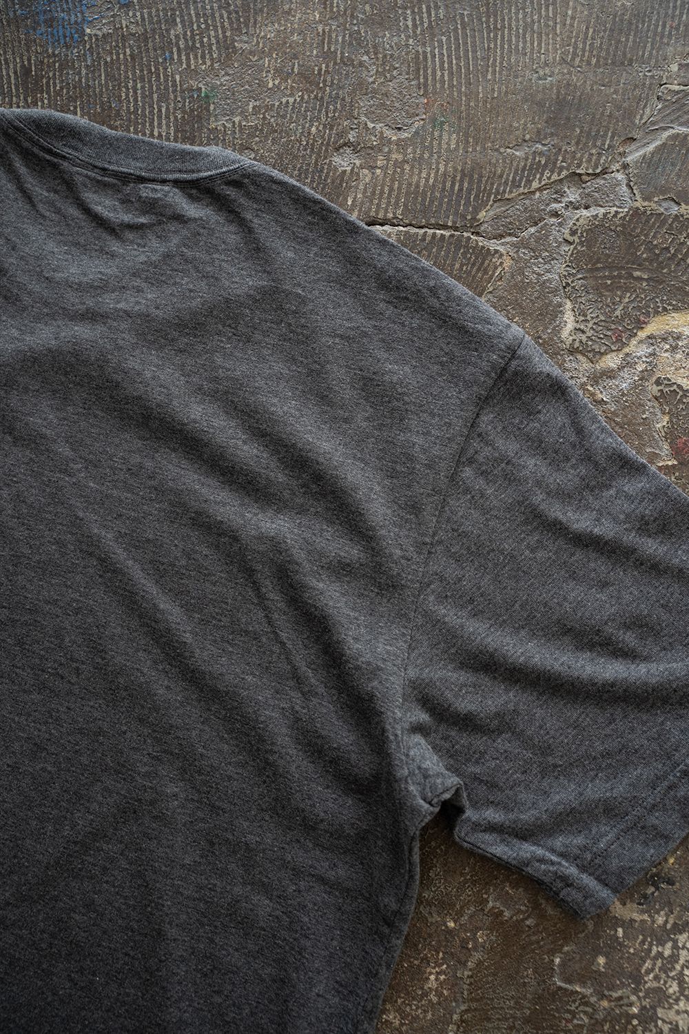 【ラスト1点】【25SS】グラフィックTシャツ(CHARCOAL)