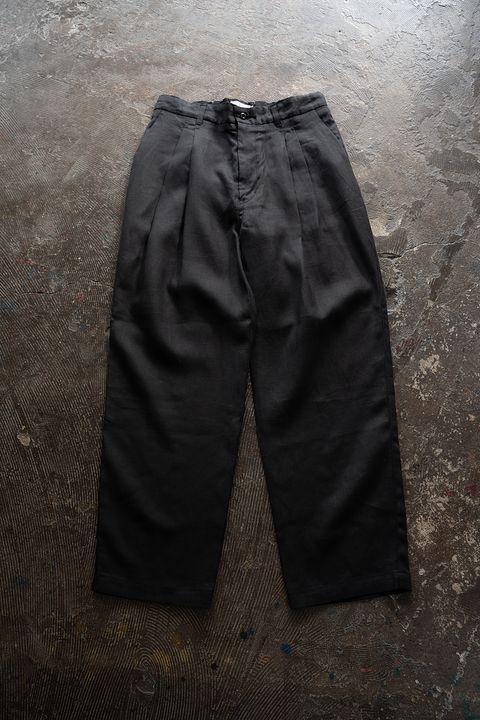 【26SS】リネン2タックテーパードパンツ(CHARCOAL)