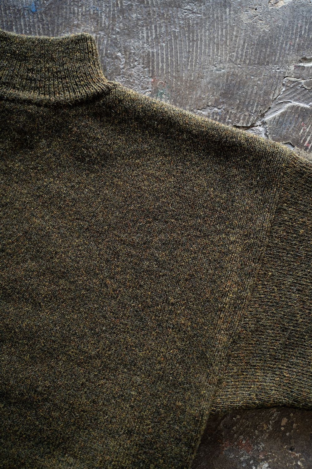 Hard twisted Shetlandwool GOB sweater(KHAKI MIX)