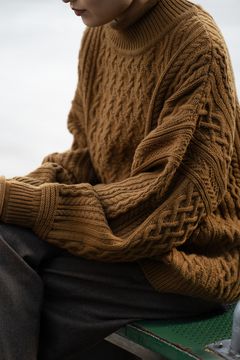 【ラスト1点】【23AW】Banka Curl High Neck Knit(OCHER)