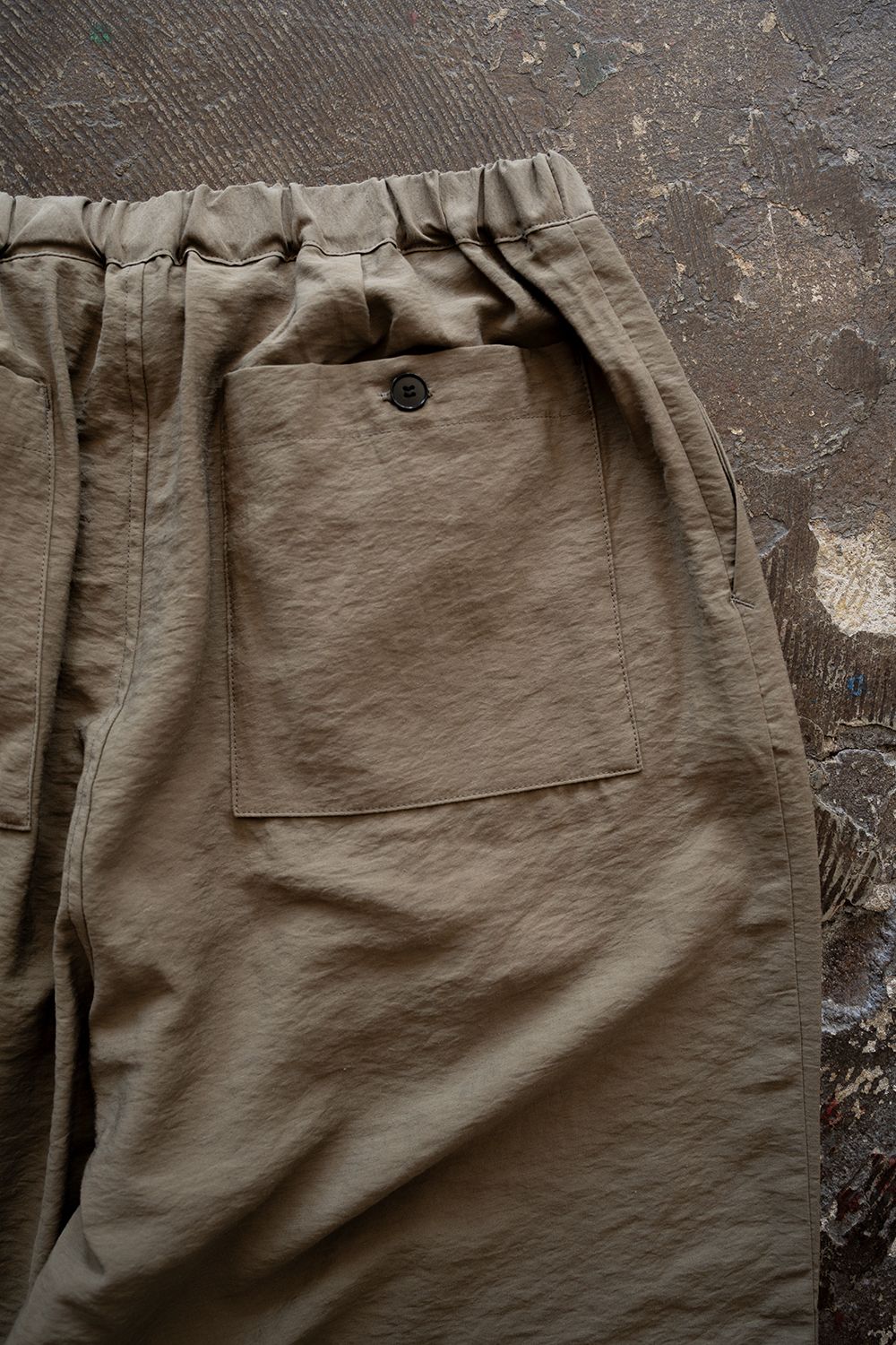【26SS】レーヨン×リネンイージーパンツ(KHAKI BEIGE)