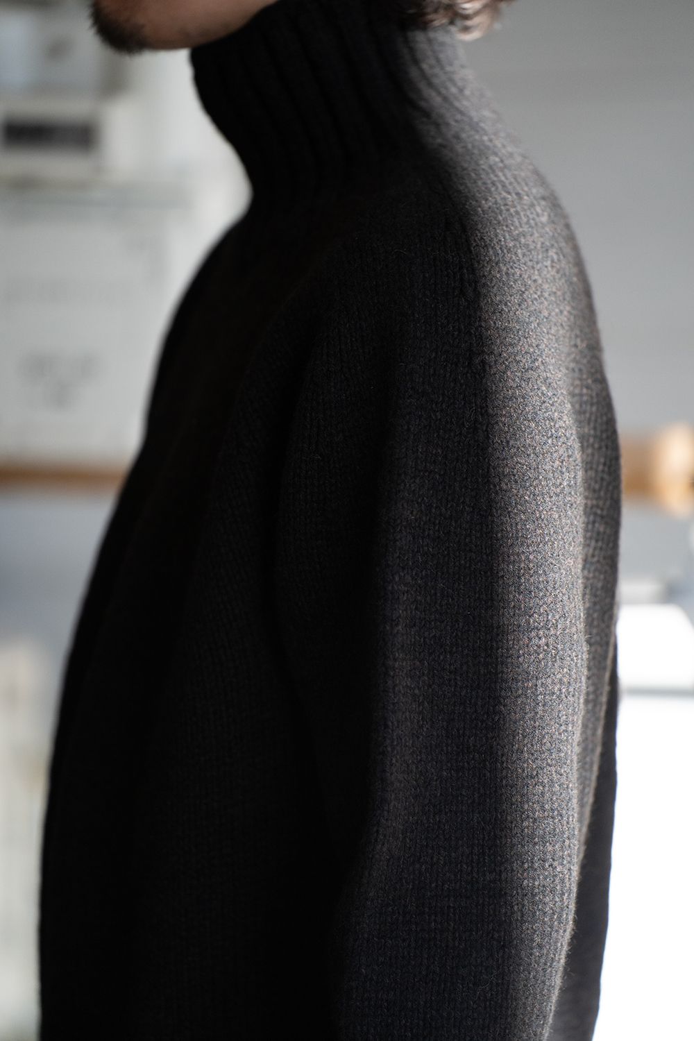 【ラスト1点】yak/lambs multi ply HAND KNITTING yoke top turtle neck sweater(BLACK)