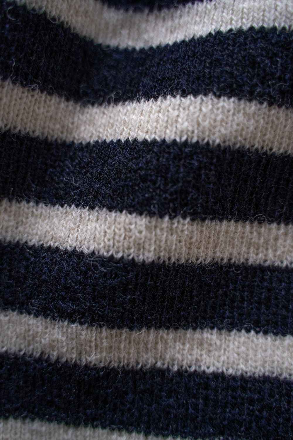 Hard twisted Shetlandwool GOB sweater(NAVY×WHITE)
