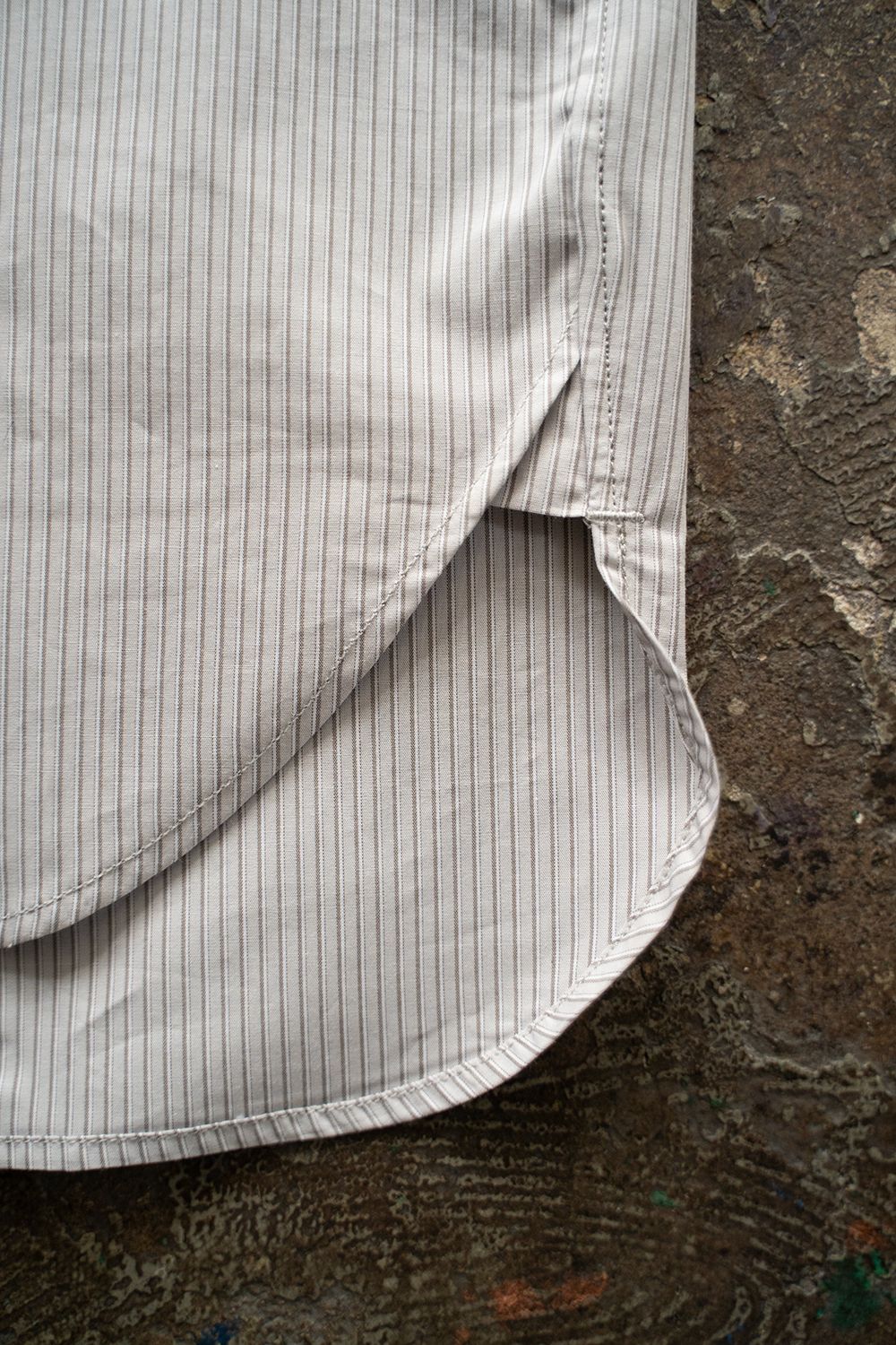 【ラスト1点】【24AW】ブロードレギュラーカラーシャツ(GRAY STRIPE)