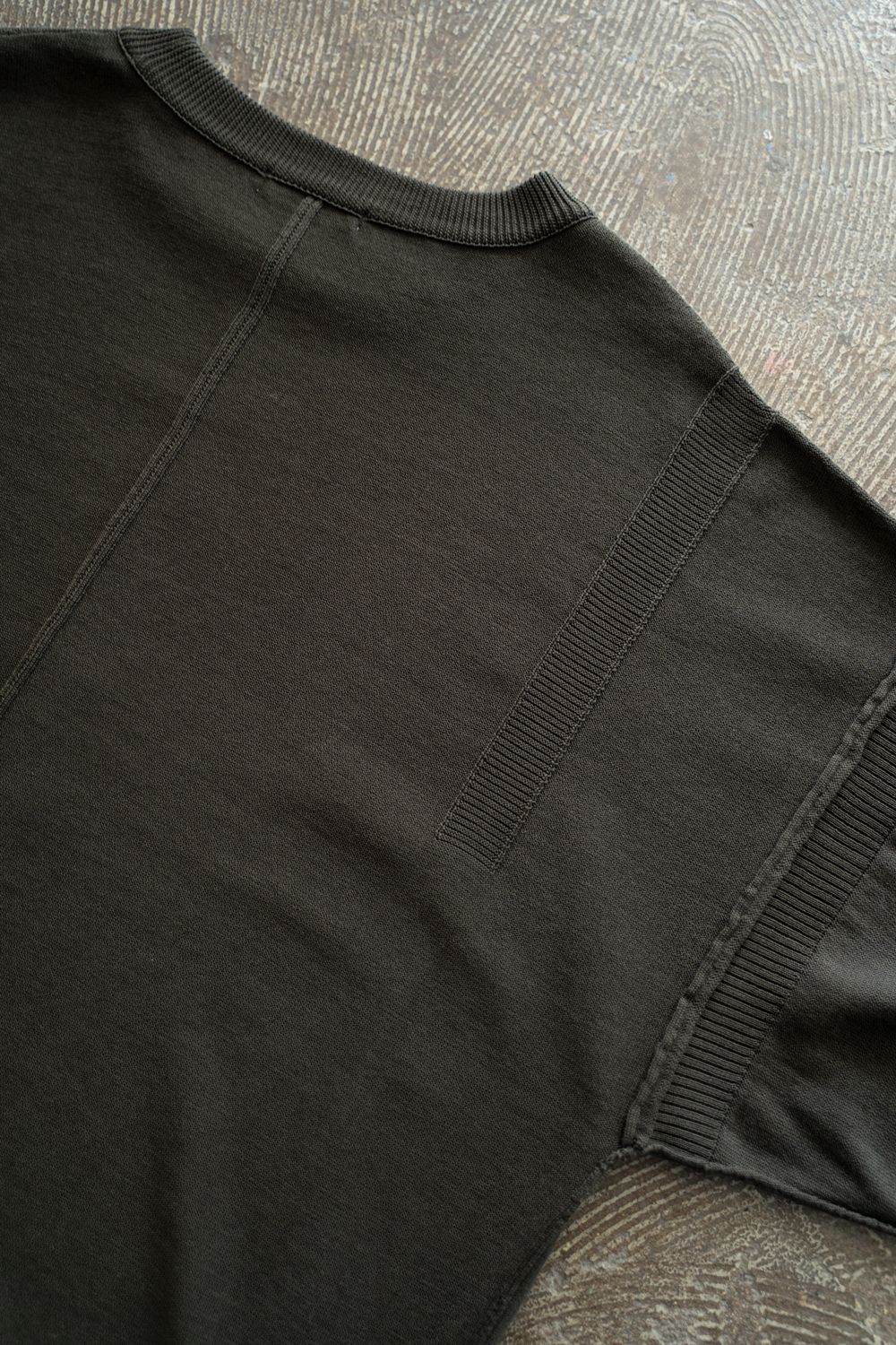 【ラスト1点】【26SS】Mebuki S/S Knit(DARK OLIVE)