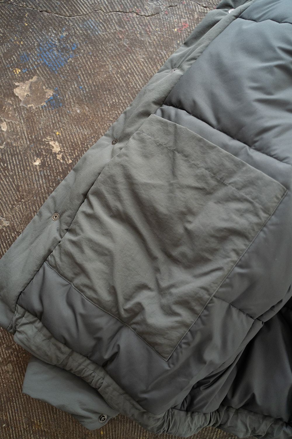 【ラスト1点】【24AW】シンサレートスタンドカラーブルゾン(SLATE GRAY)