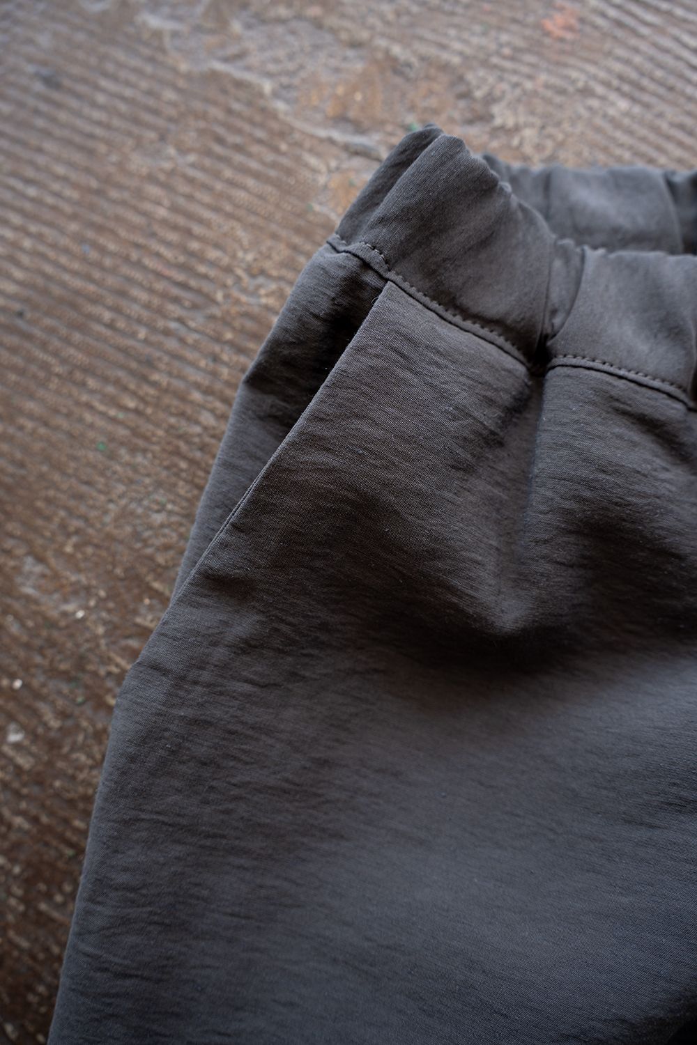 【26SS】レーヨン×リネンイージーパンツ(SLATE GRAY)