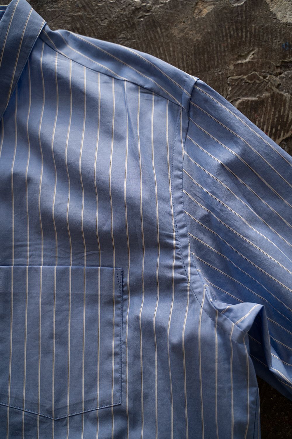【ラスト1点】【25SS】ブロードレギュラーカラーシャツ(BLUE STRIPE)