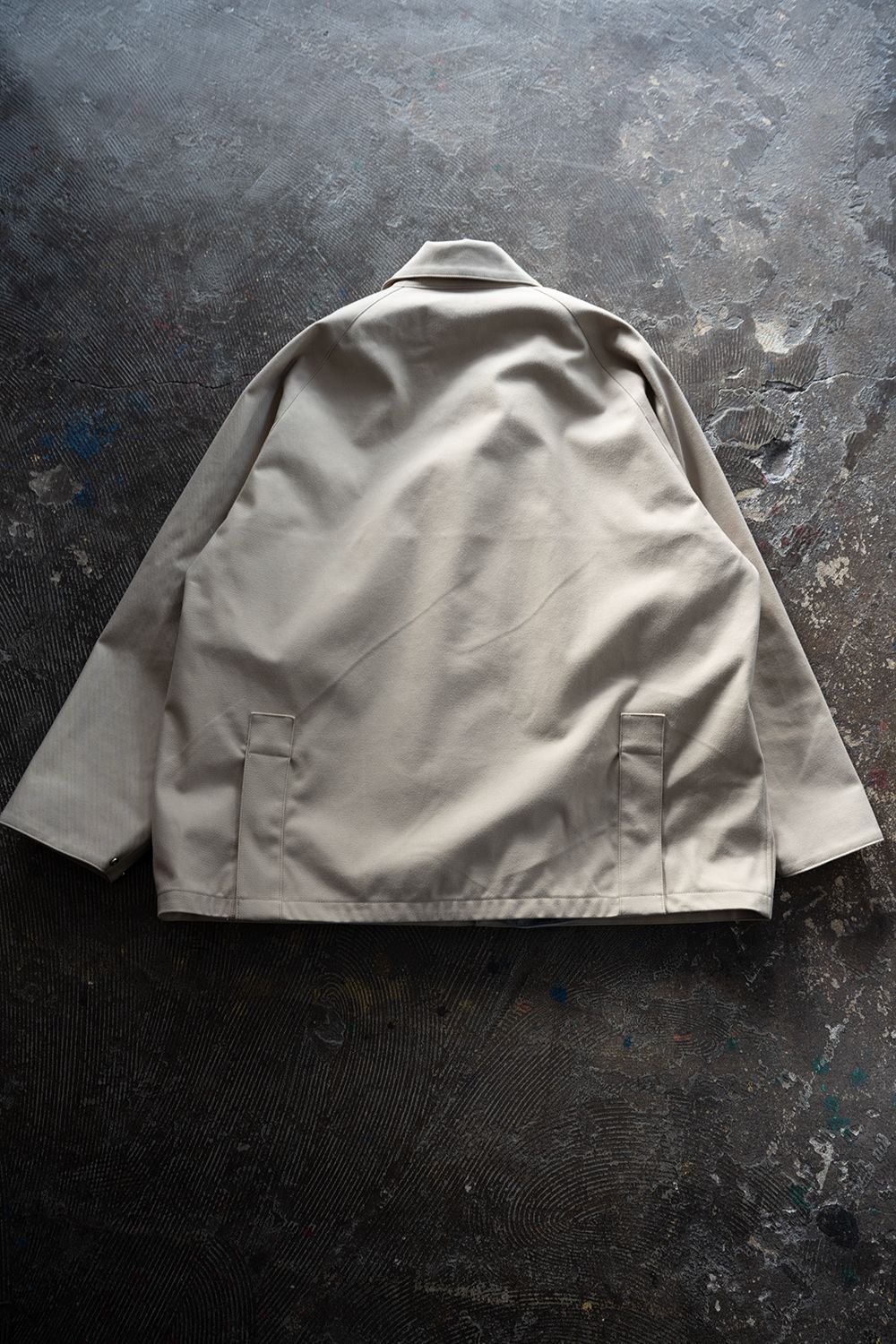 【25AW】コットン×ポリエステルショートブルゾン(LIGHT BEIGE)