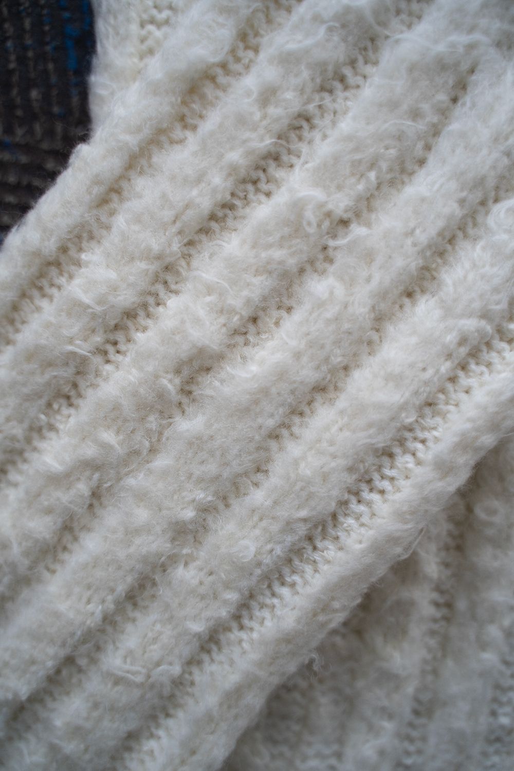 Loop Yarn Arm Warmer(OFF WHITE)
