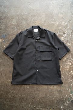 【ラスト1点】【24SS】ウール混オープンカラー半袖シャツ(CHARCOAL)