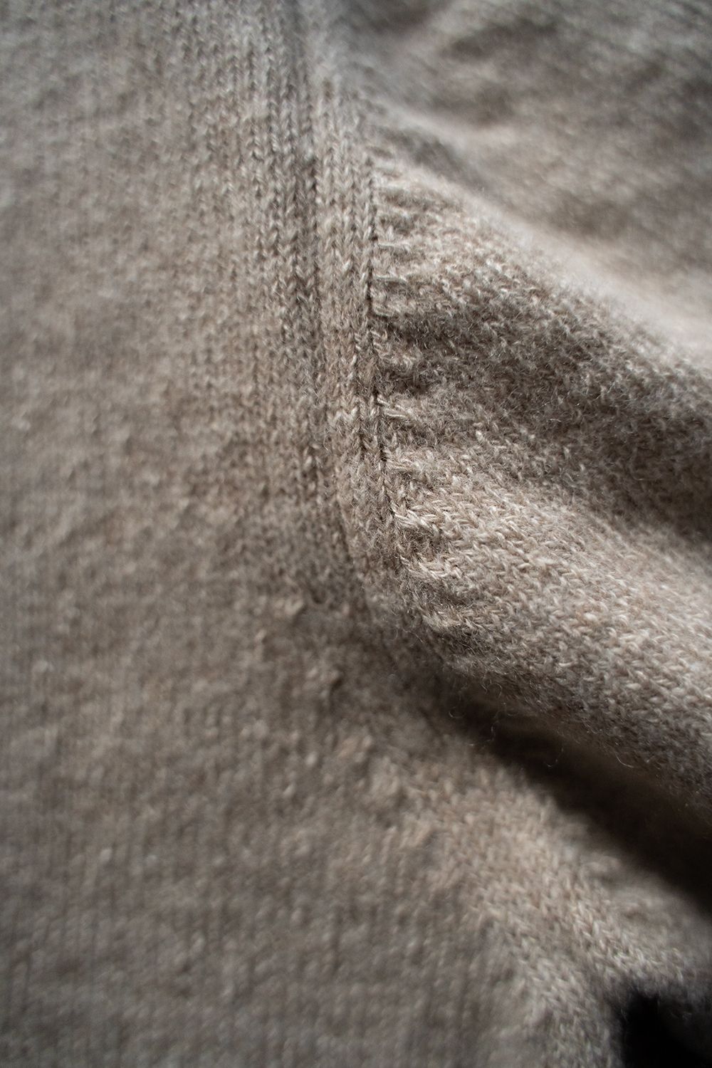 【ラスト1点】【24AW】ウール×シルク10Gクルーネックニット(BEIGE)