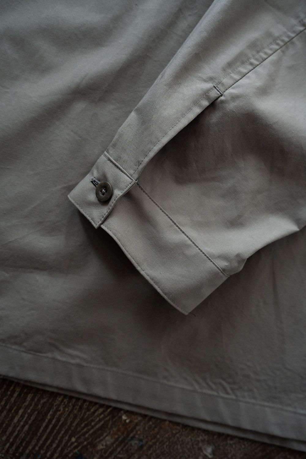 【26SS】コットン×シルクタイプライタースキッパーシャツ(SLATE GREY)