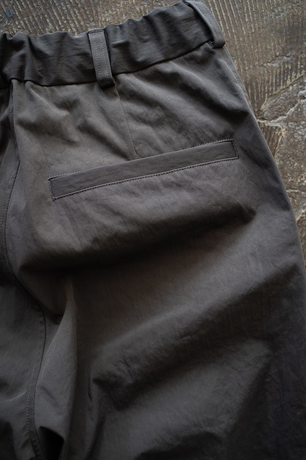 【ラスト1点】【24AW】3 Pleat Nylon Pants(GRAY)