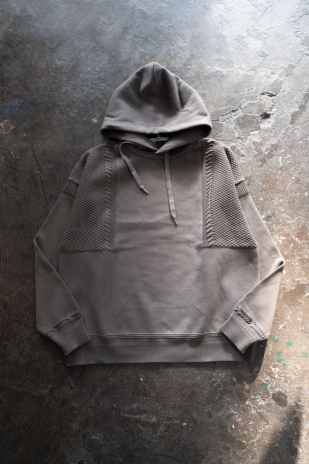 YASHIKI - 【ラスト1点】【22AW】Setsugi Hoodie(GREIGE) | Salty