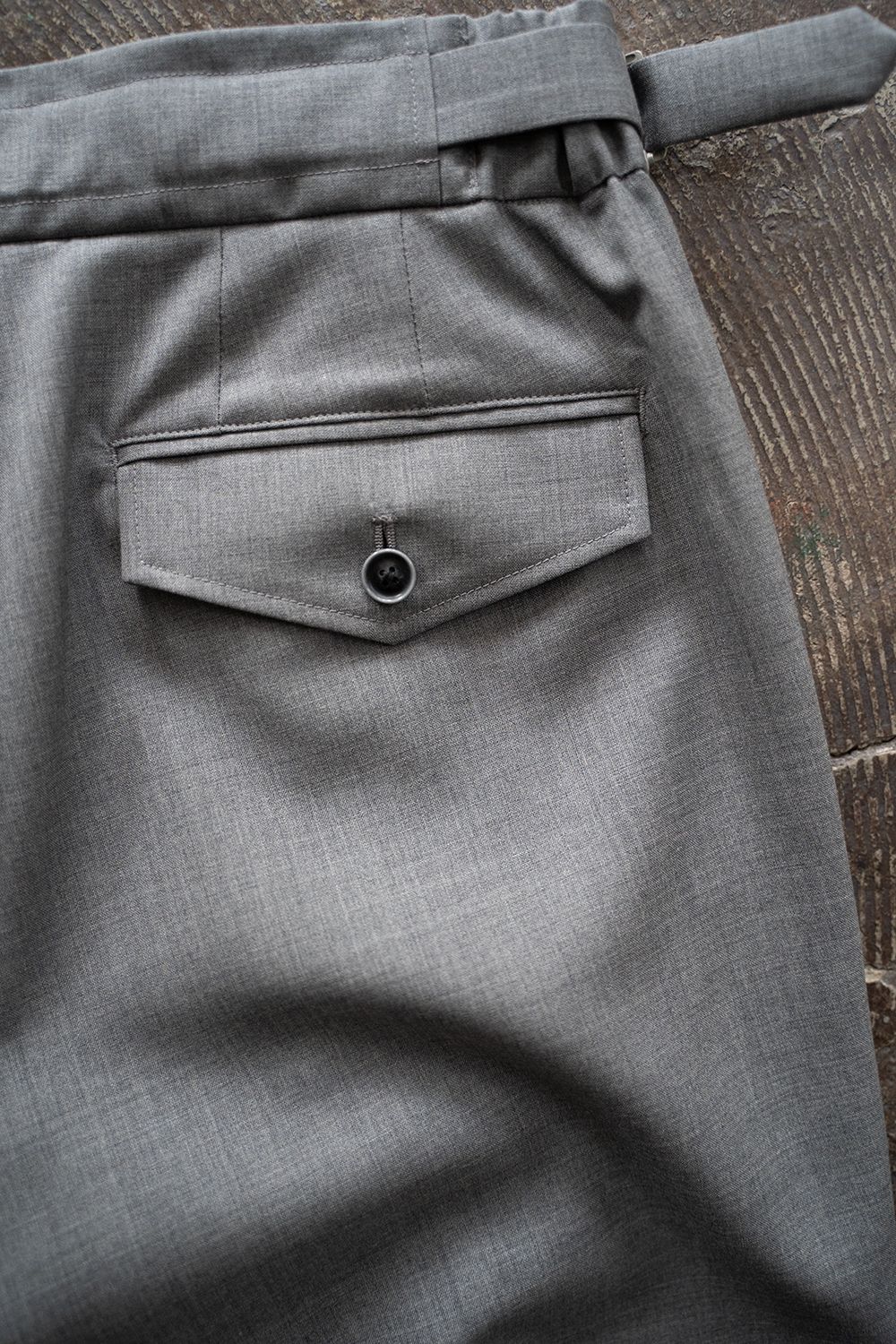 【ラスト1点】【24SS】2-Tack Wool Tropical Trousers/2タックウールトロピカルトラウザーズ(GRAY)