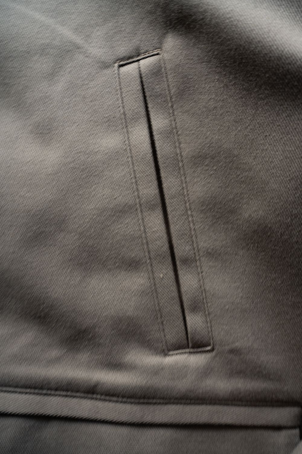 【25AW】コットン×ポリエステルショートブルゾン(GREIGE)