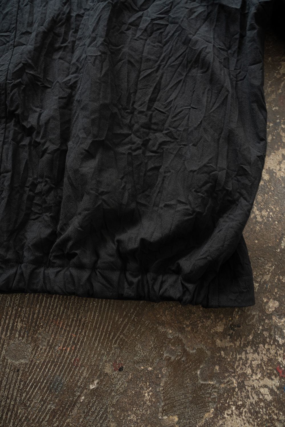 【26AW】先染めポリエステルジップブルゾン(BLACK)