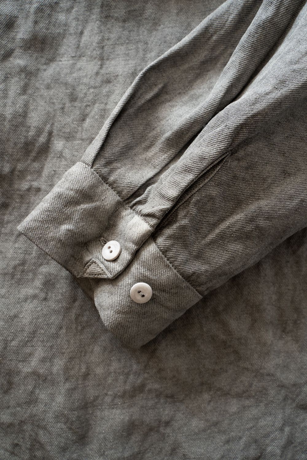 和紙大麻シャツ(松煙)