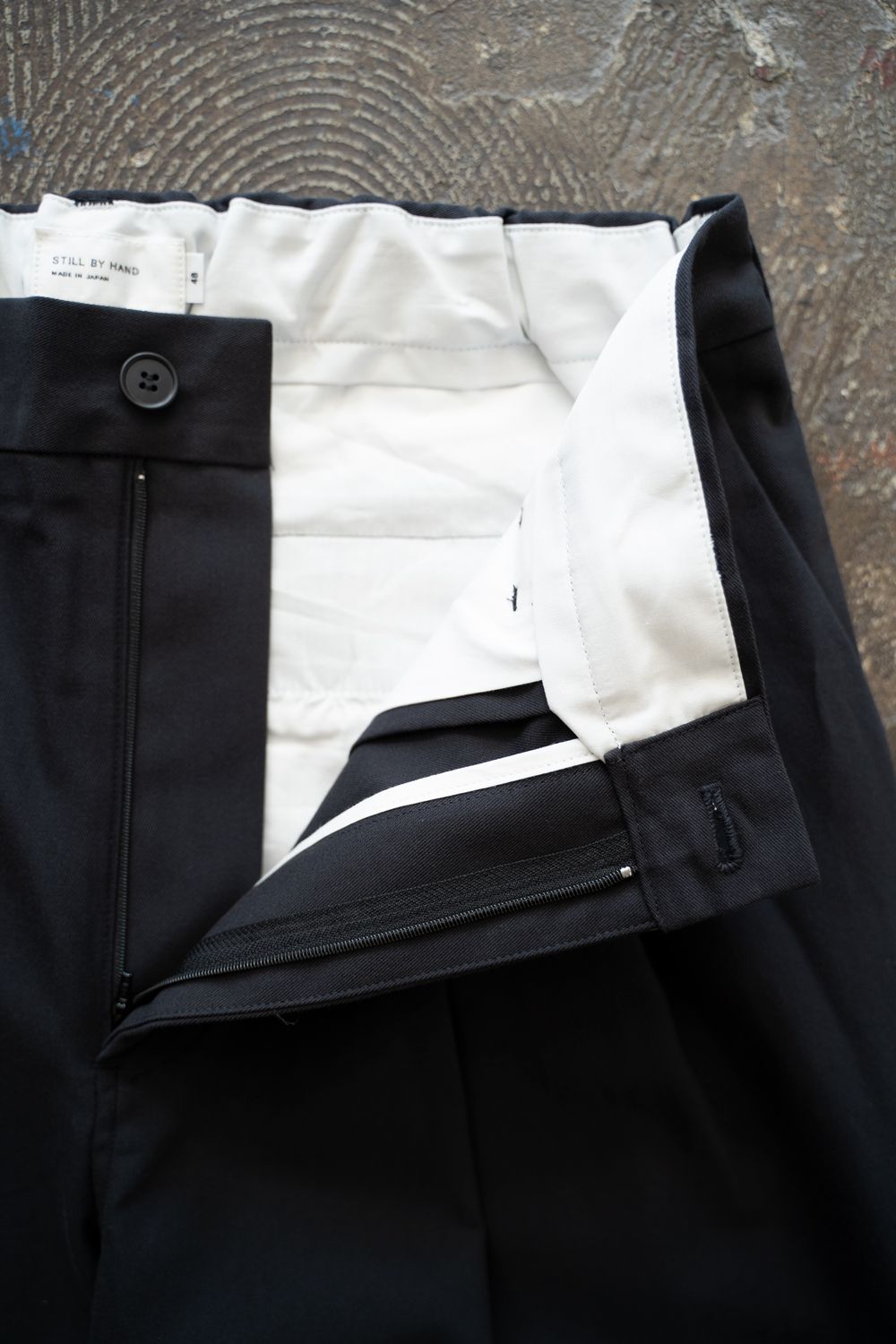 【25AW】2タックシャンブレースラックス(BLACK NAVY)