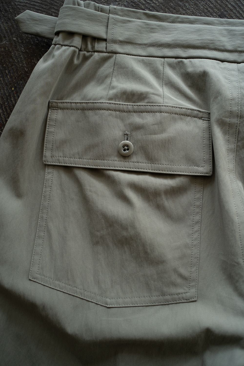 SAYATOMO - 【ラスト1点】【24SS】2-Tack Cotton Nylon Baker Pants/2タックコットンナイロンベイカーパンツ(KHAKI)  | Salty