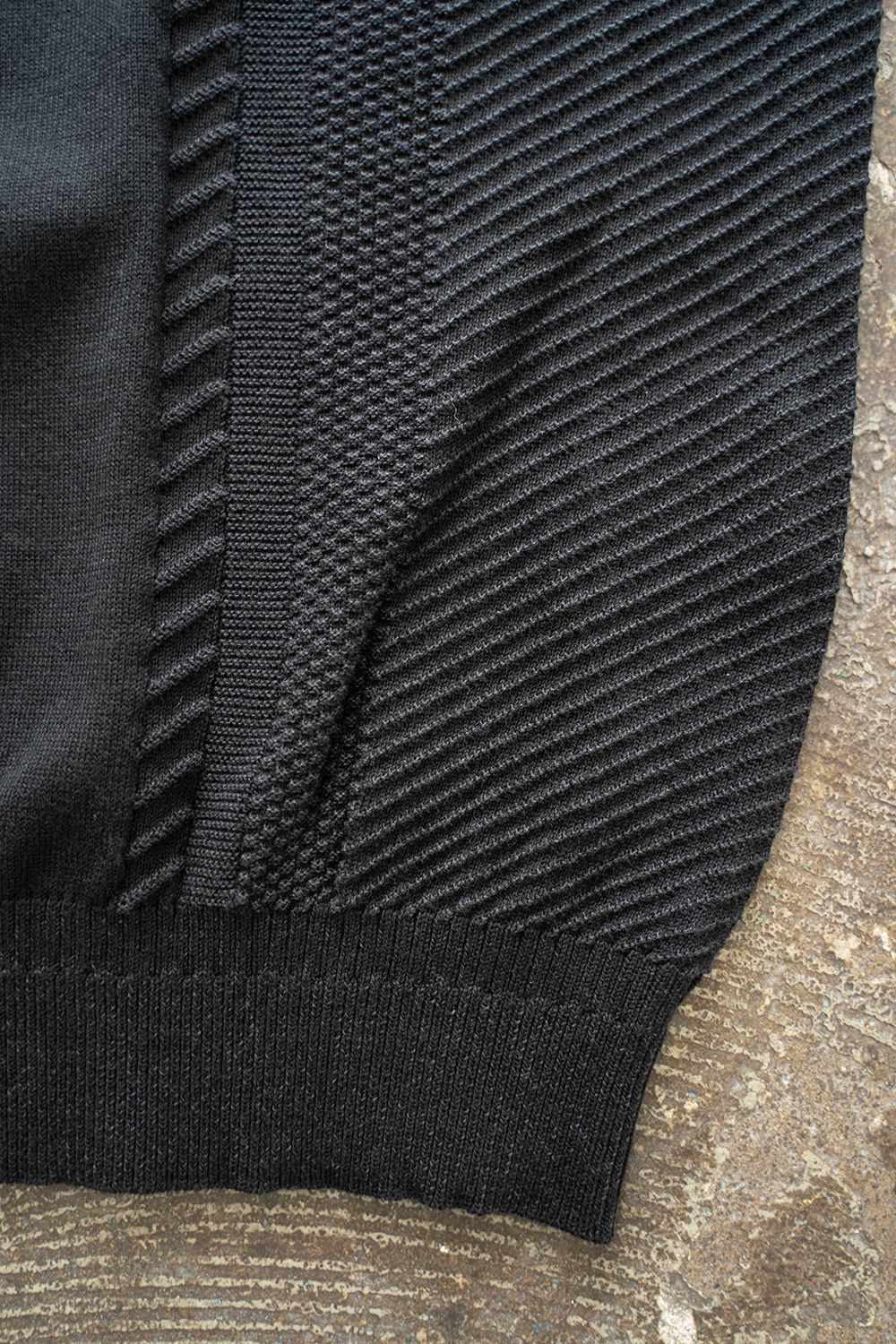 【ラスト1点】【23SS】Hanagasumi Knit(BLACK)