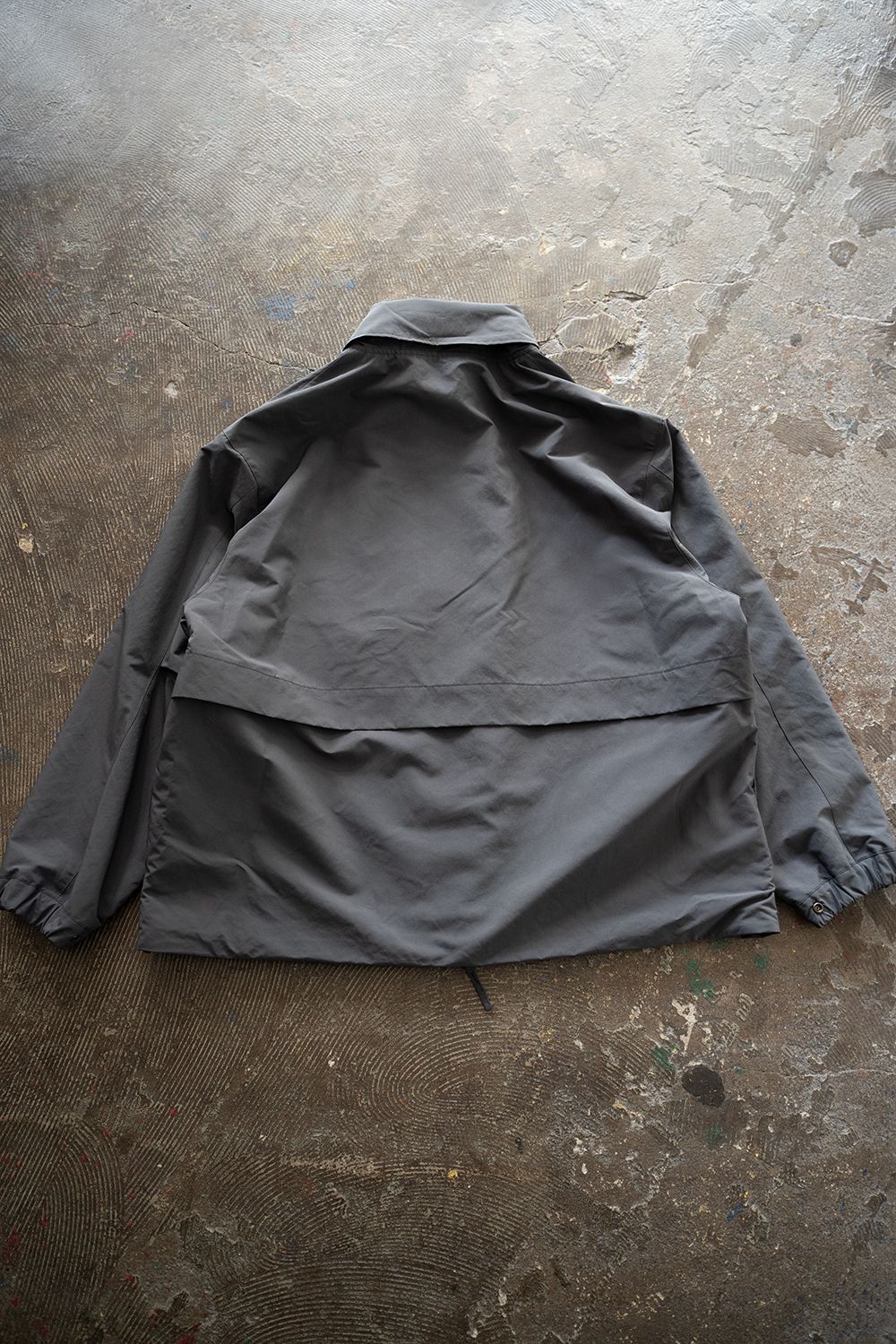 【ラスト1点】【24AW】撥水ポリエステルスタンドカラーブルゾン(BLUE GRAY)